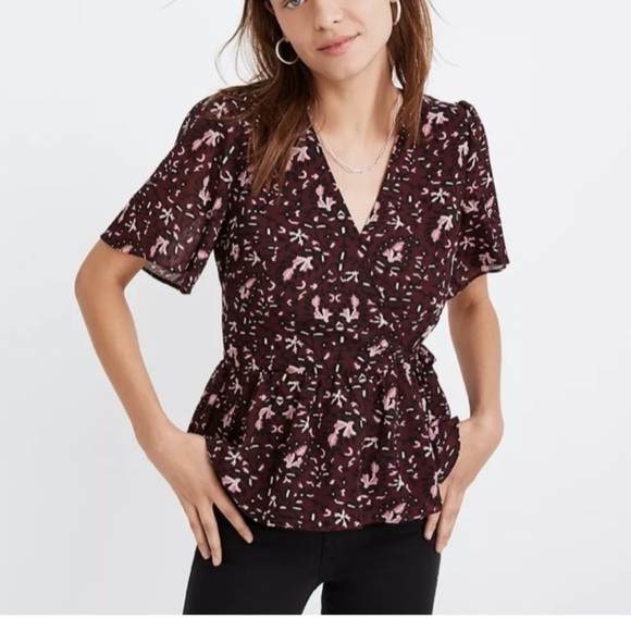 Madewell blouse Medium wrap style floral flutter sleeve - Picture 1 of 7